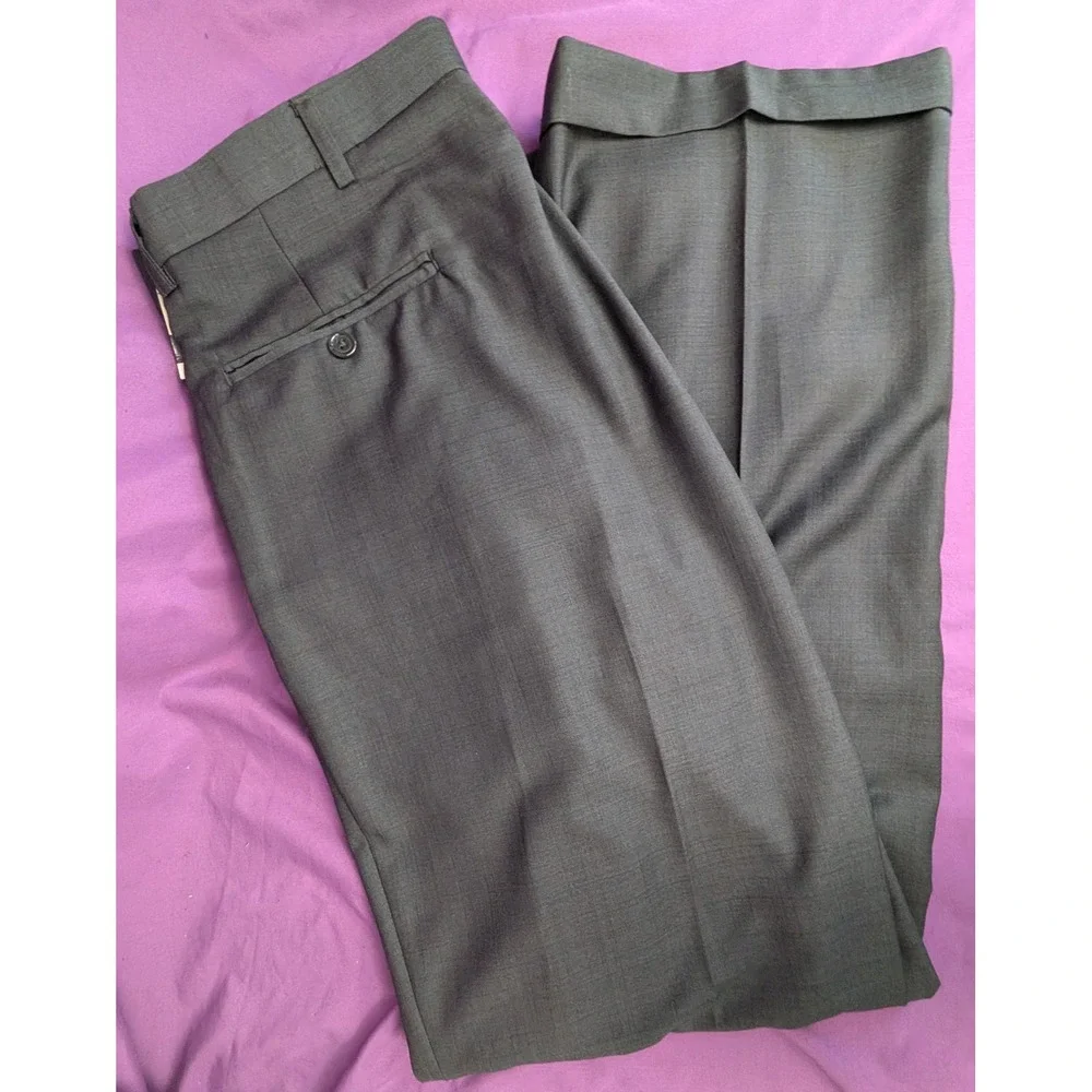 Haggar Black Label NWT Dress Pants Mens 36x32 Double Pleated Cuffed Gray
